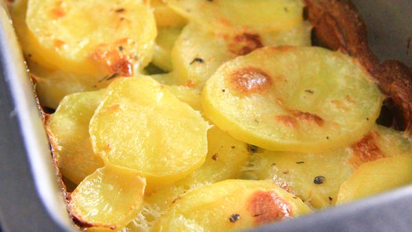 Party Food 飽肚之選! 片烤奶香馬鈴薯 Scalloped Potatoes