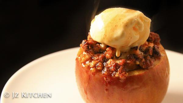 蘋果金寶釀烤蘋果 Apple Crumble Stuffed Baked Apples