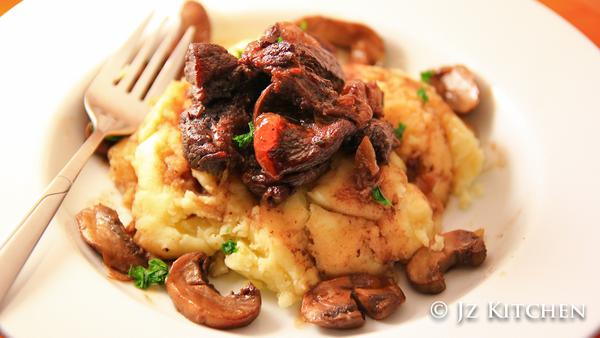 經典法國菜 - 紅酒燉牛肉 Beef Bourguignon [Gordon Ramsay版本]