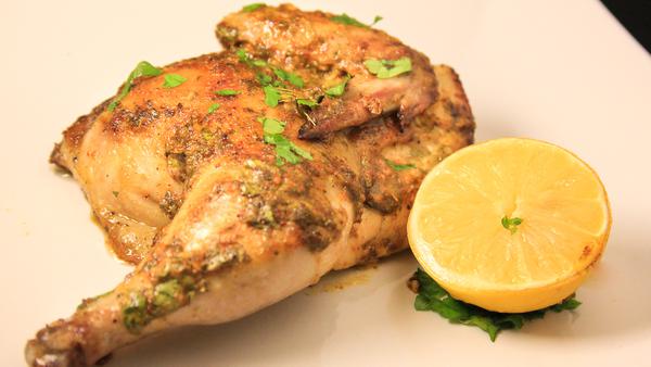意猶未盡的阿根廷番茜醬烤雞 Baked Chicken with Chimichurri Sauce