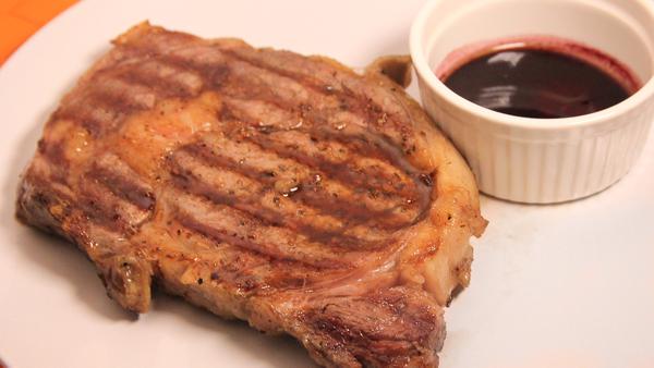 法國經典牛扒醬汁-香煎牛扒配乾蔥紅酒汁 Shallot and Red Wine Sauce