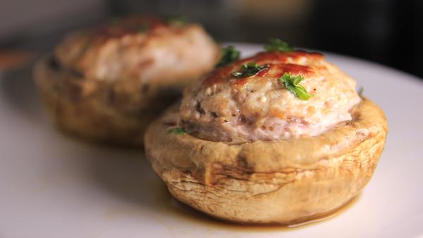 肉餅釀大蘑菇 Baked Mushroom with Pork Mince - 角色大反轉？大蘑菇才是主角