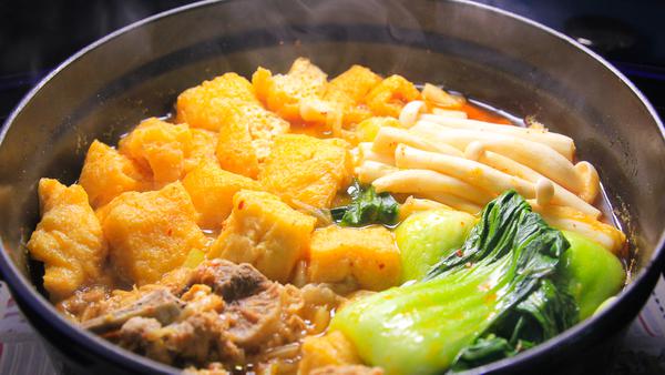 香濃泡菜鍋!韓式泡菜豬骨鍋