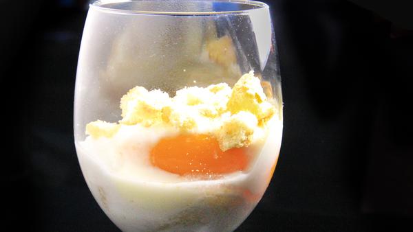 100%成功的椰奶香蕉蜜桃 Trifle