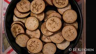 茄子切成一塊塊圓餅